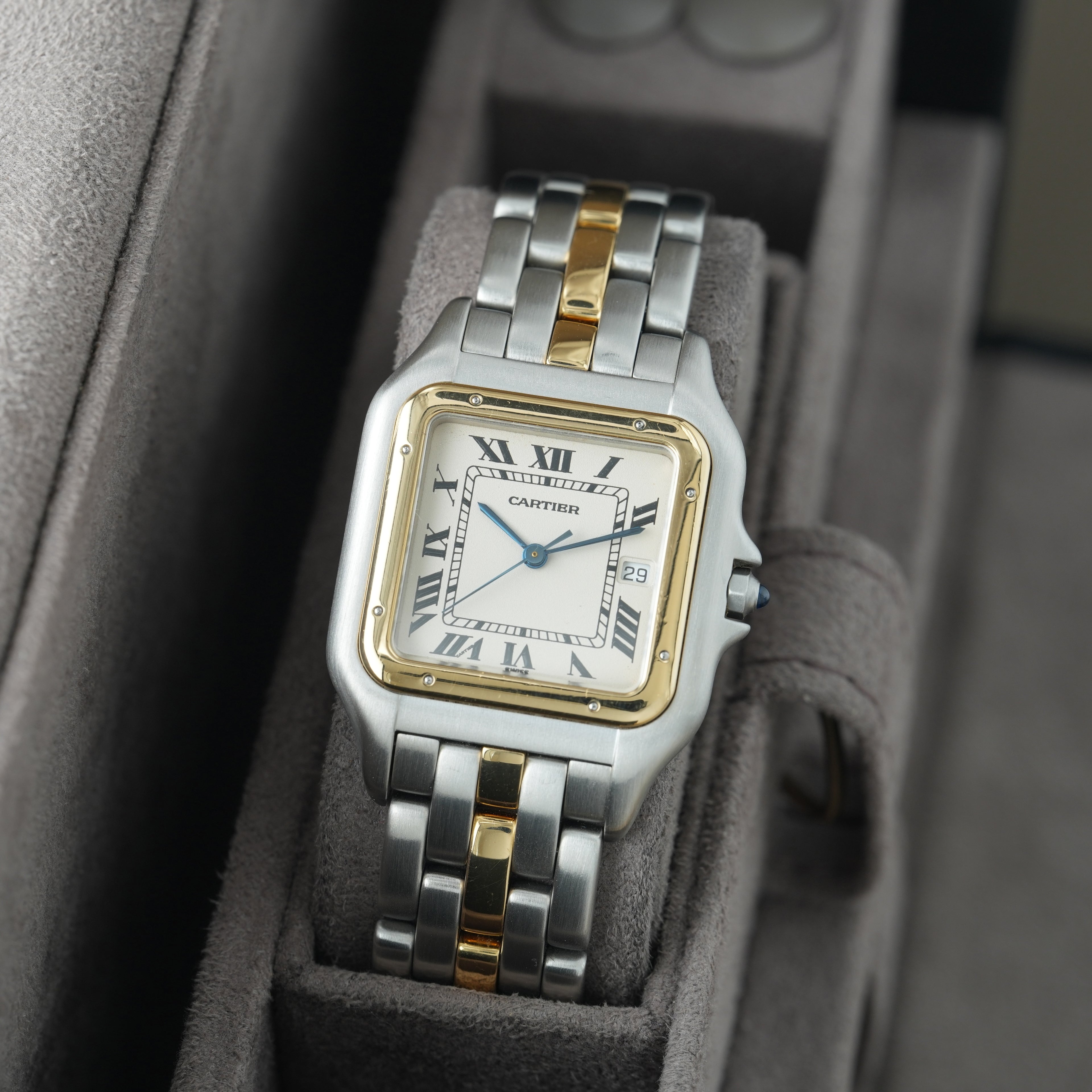 Cartier Panthère Ref. 83957 1-Row 29x40mm