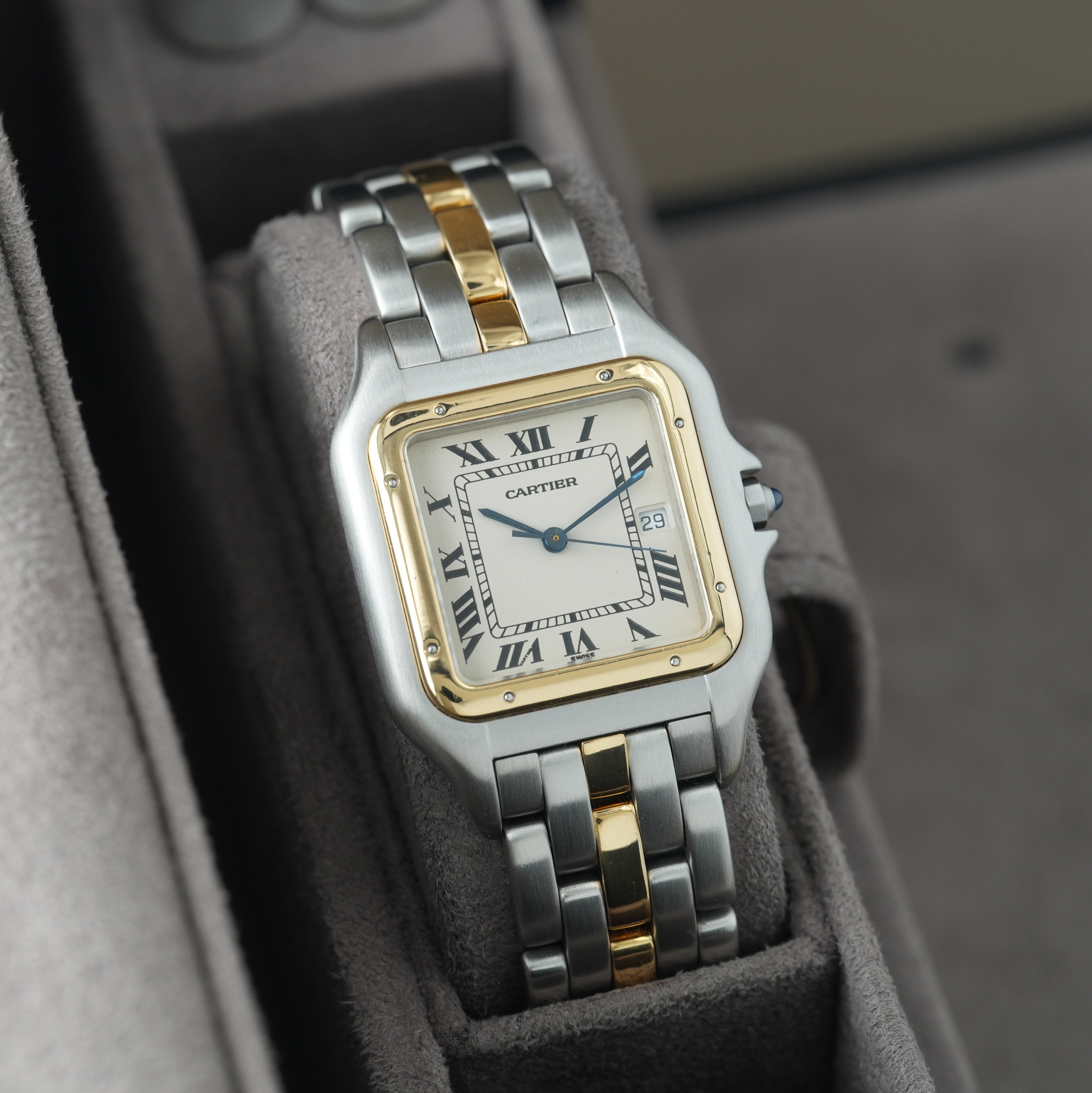 Cartier Panthère Ref. 83957 1-Row 29x40mm