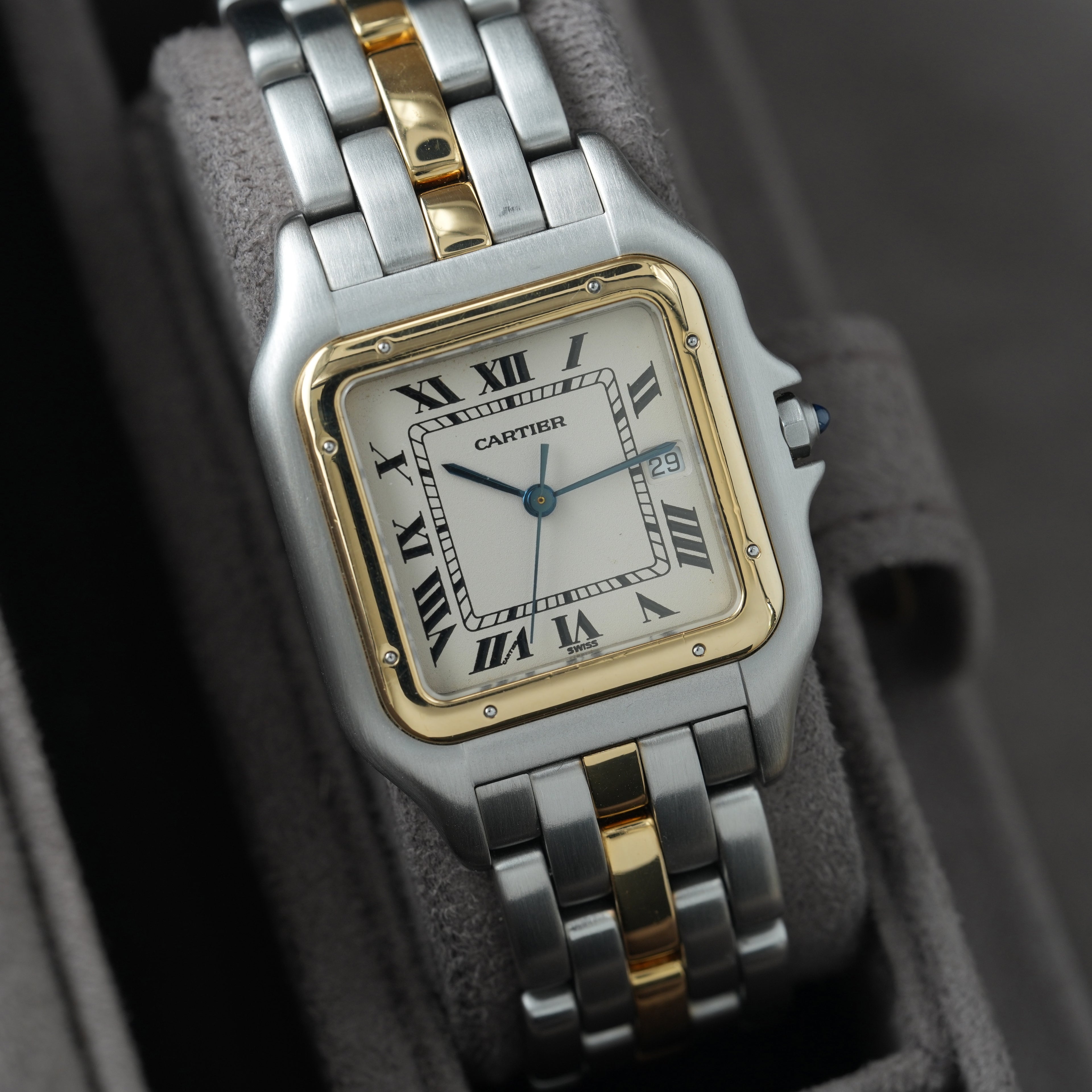 Cartier Panthère Ref. 83957 1-Row 29x40mm
