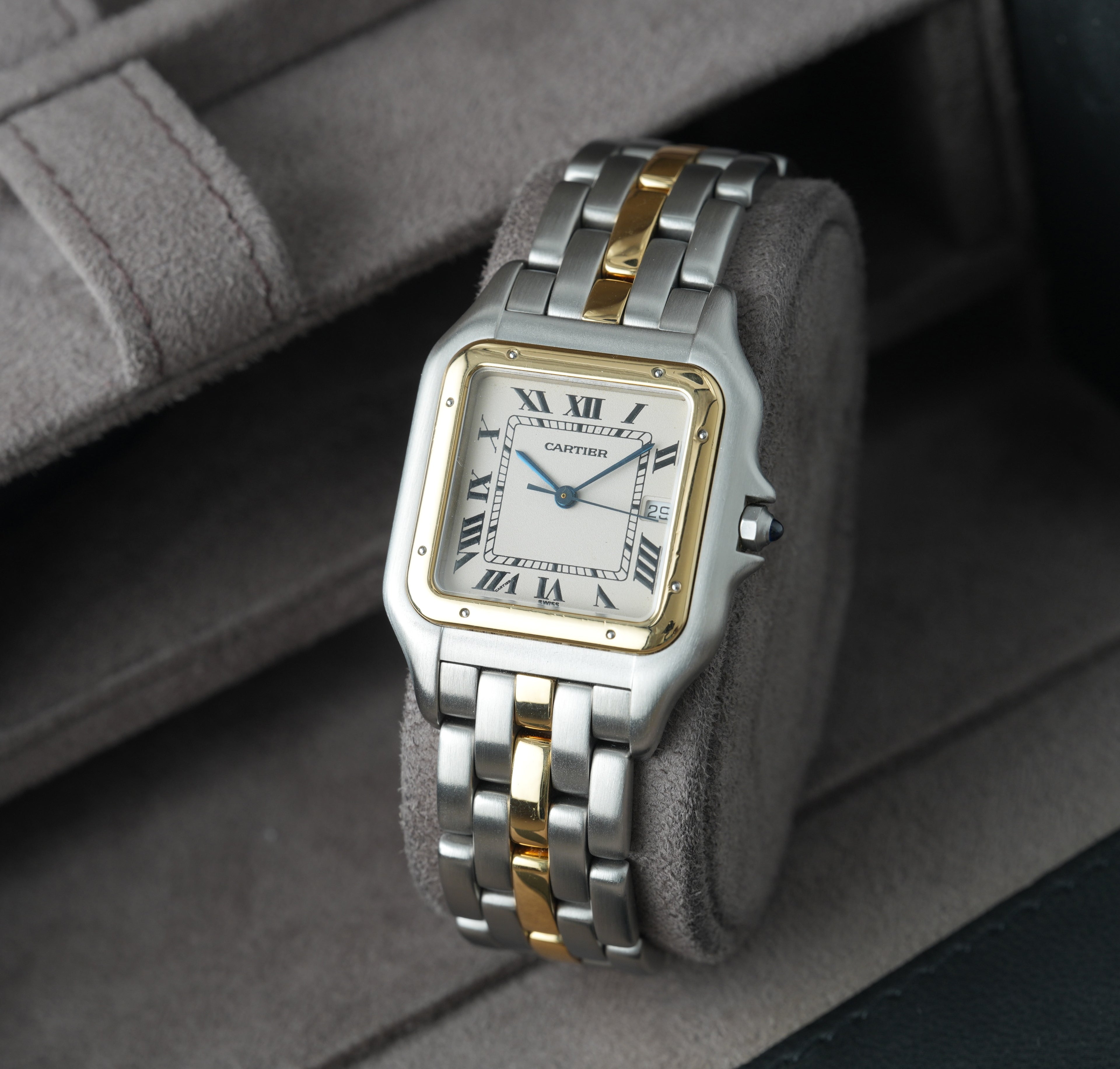 Cartier Panthère Ref. 83957 1-Row 29x40mm