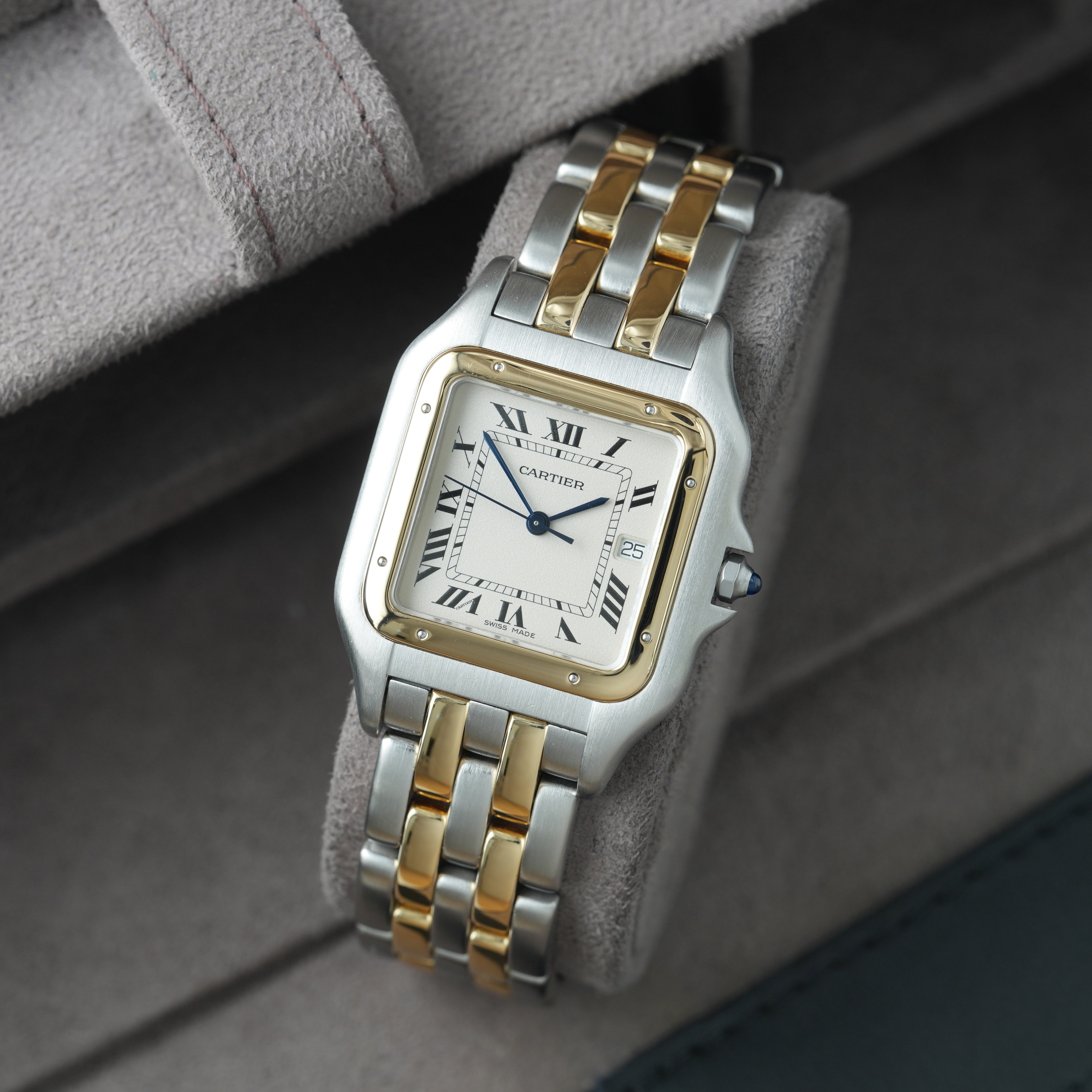 Cartier Panthère Ref. 83957 2-Row 29x40mm ' Cartier Service 2026'