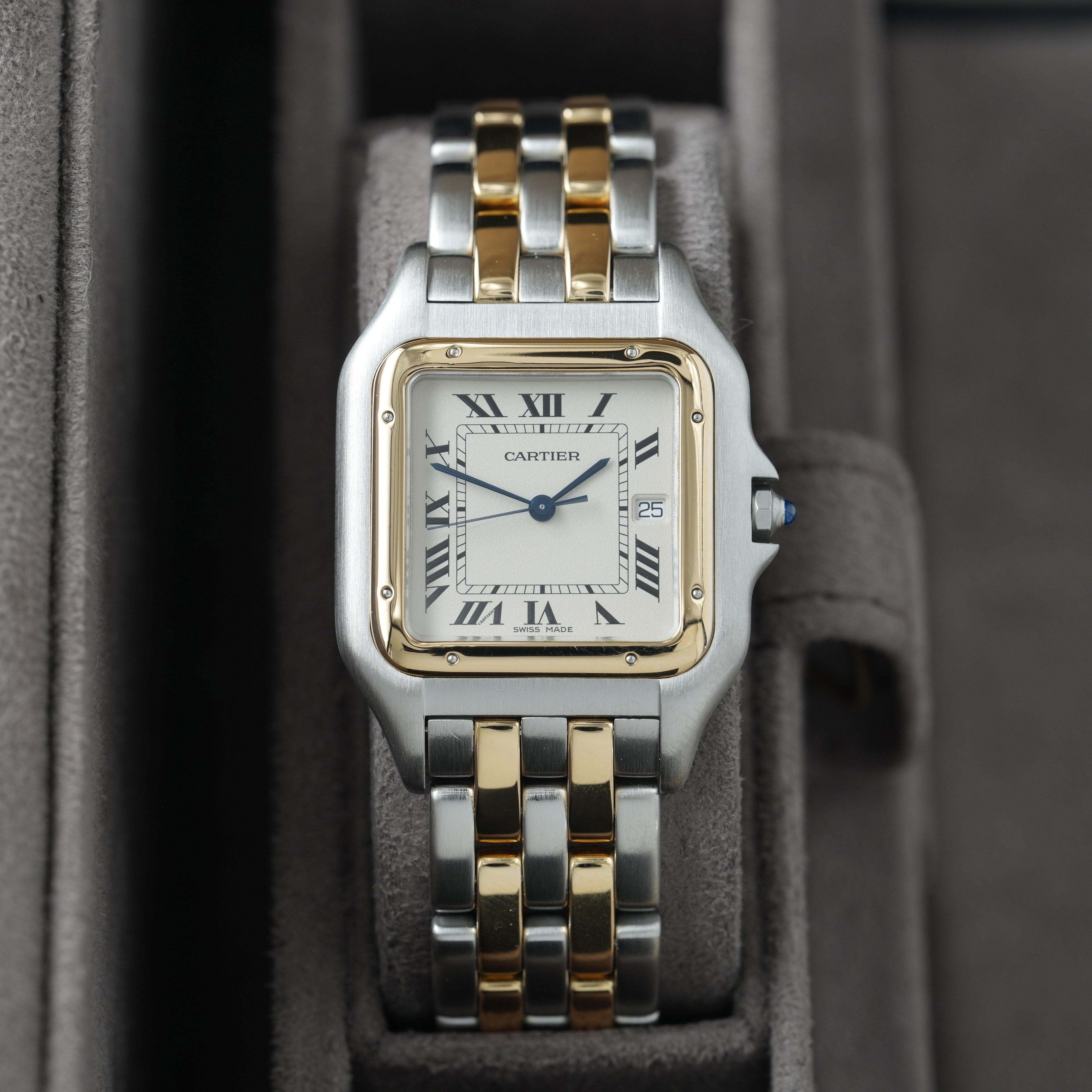 Cartier Panthère Ref. 83957 2-Row 29x40mm ' Cartier Service 2026'