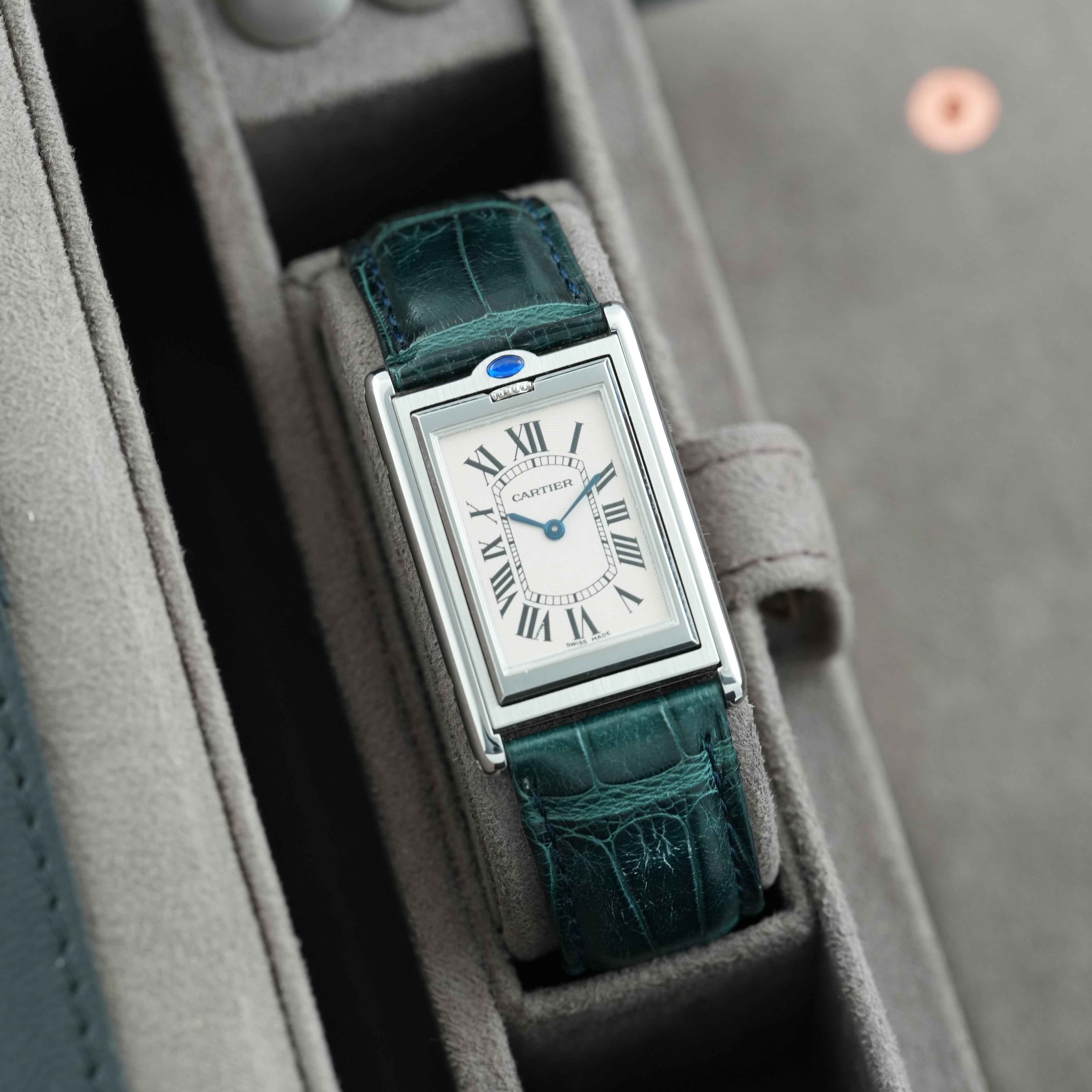 Cartier Tank Basculante Mécanique Ref. 2390 Full Set 2000