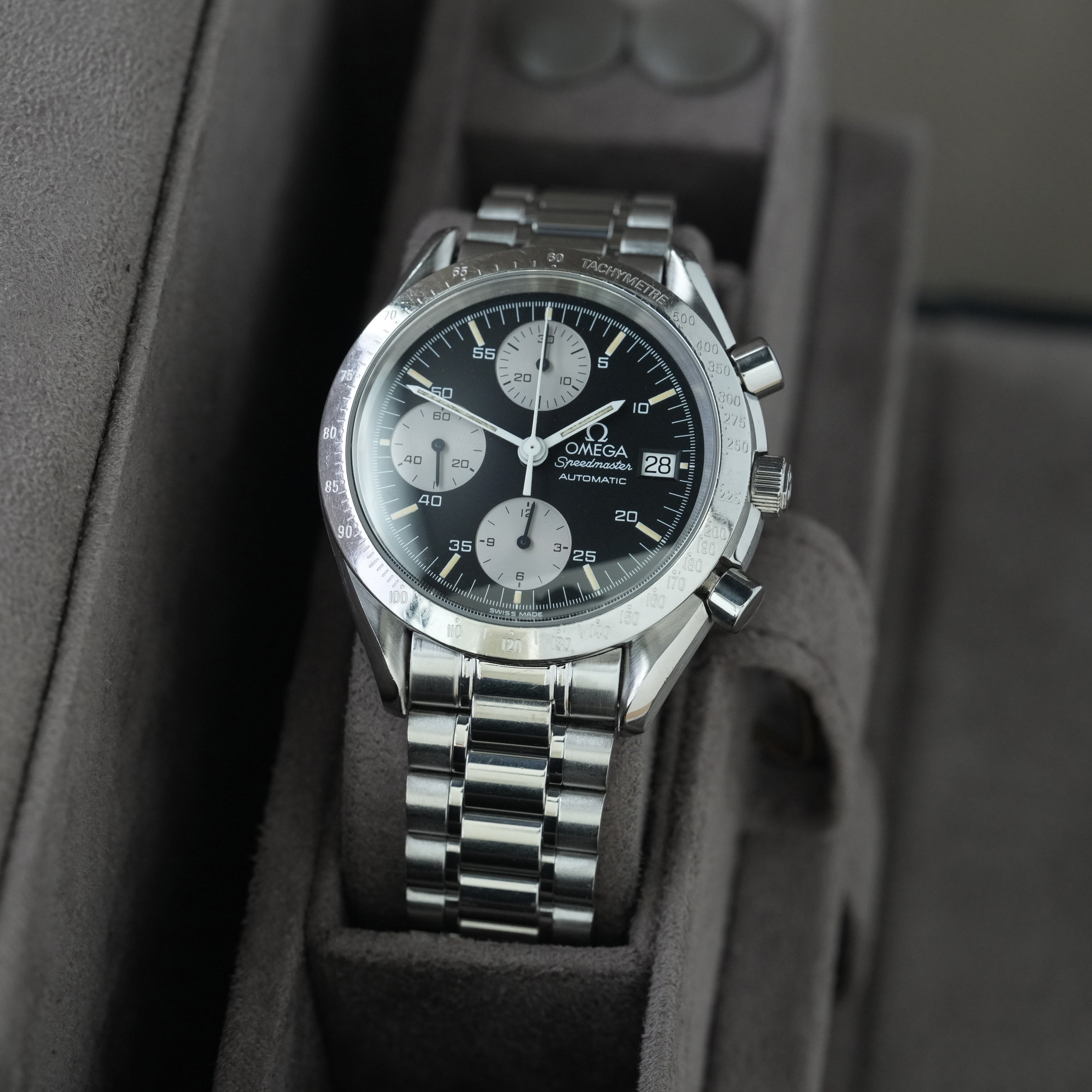 Omega Speedmaster Date 39mm Automatic Ref. 3511.50