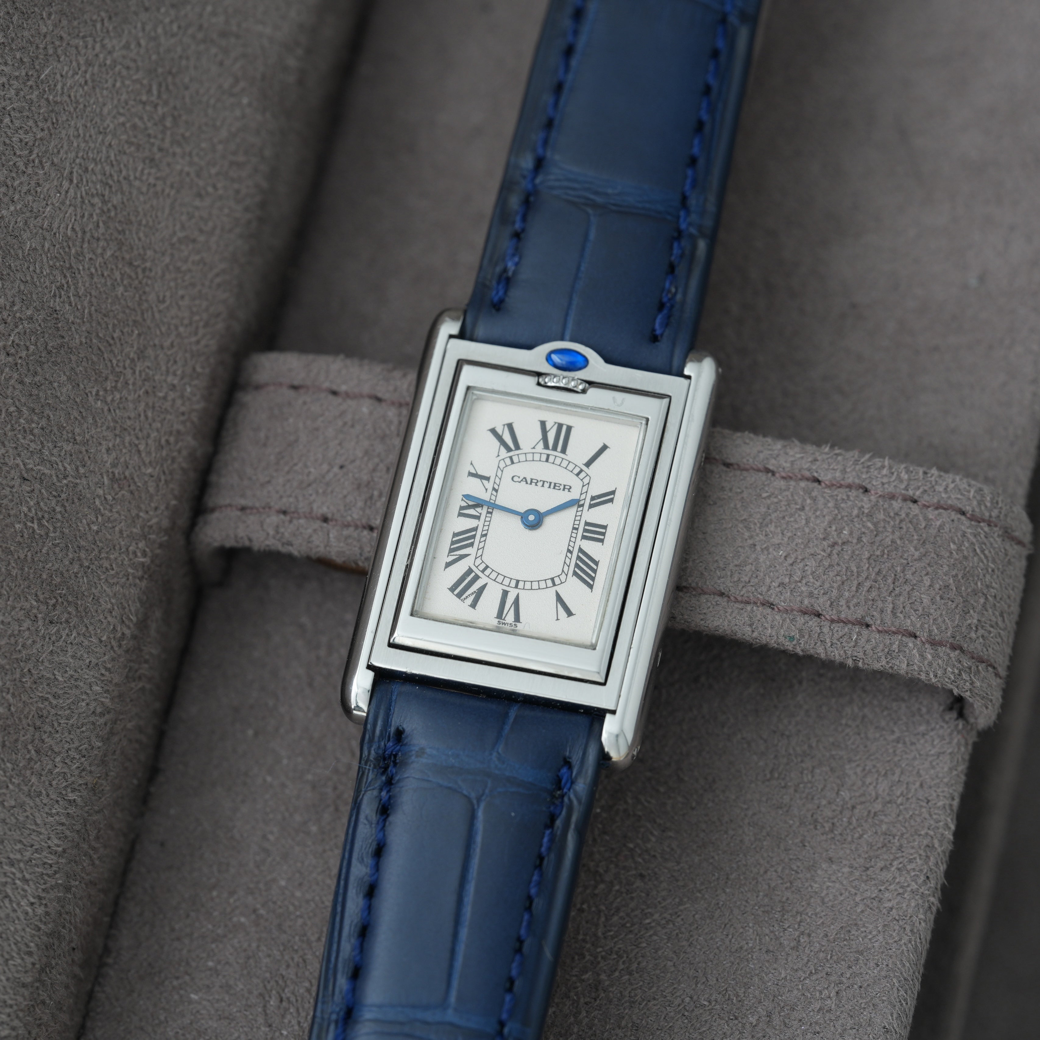 Cartier Tank Basculante Ref. 2405 'Box & Papiere'