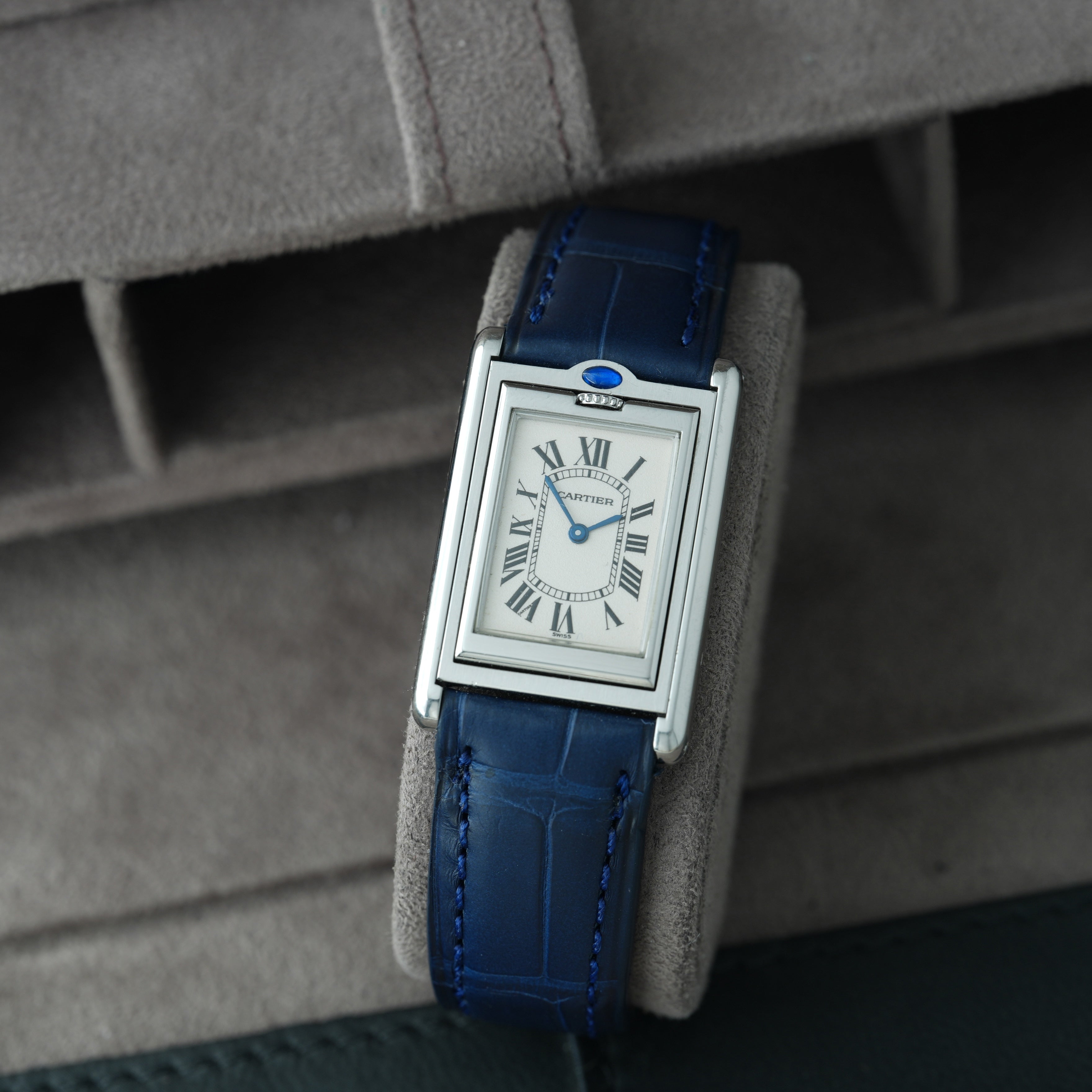Cartier Tank Basculante Ref. 2405 'Box & Papiere'