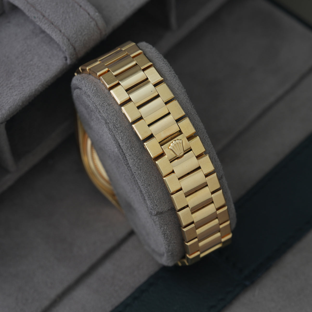 Rolex Day-Date Oysterquartz Ref. 19018 'Box & Papiere 1982'