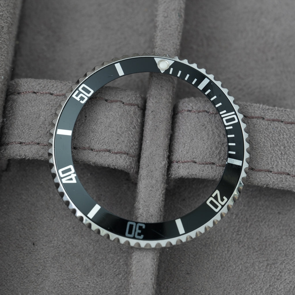 Rolex Submariner Date 'Luminova' Lünette inkl. Einlage 16610
