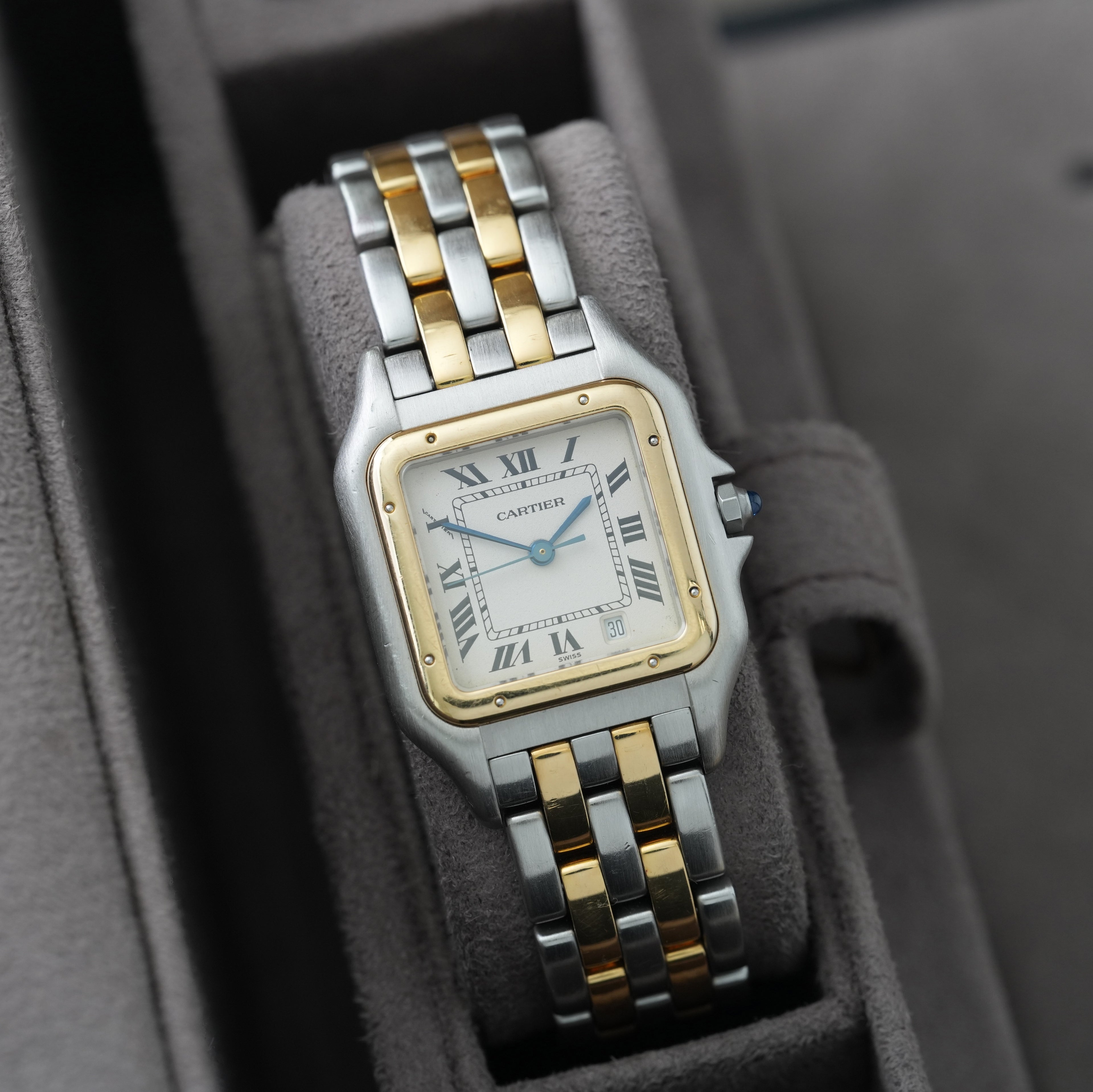 Cartier Panthère 'Medium' 2 Row Ref. 110000 27mm